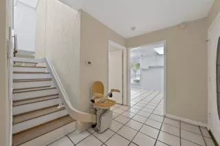 Photo #6: 21278710 Listing