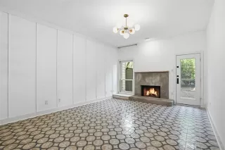 Photo #6: 21278737 Listing