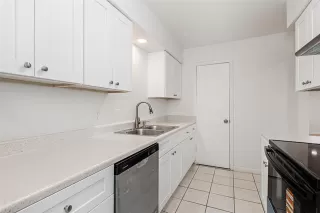 Photo #6: 21278806 Listing