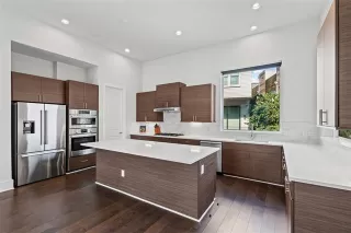 Photo #5: 21279575 Listing