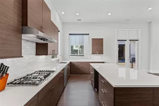 Photo #6: 21279575 Listing