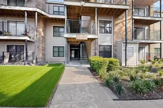 Photo #2: 21279632 Listing