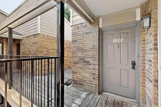 Photo #3: 21279632 Listing