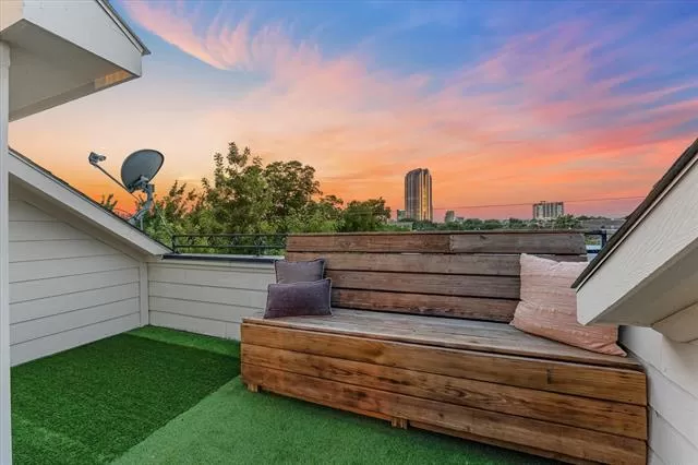 MLS: 21279889 Condo For Sale
