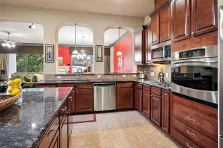 Photo #5: 21280005 Listing