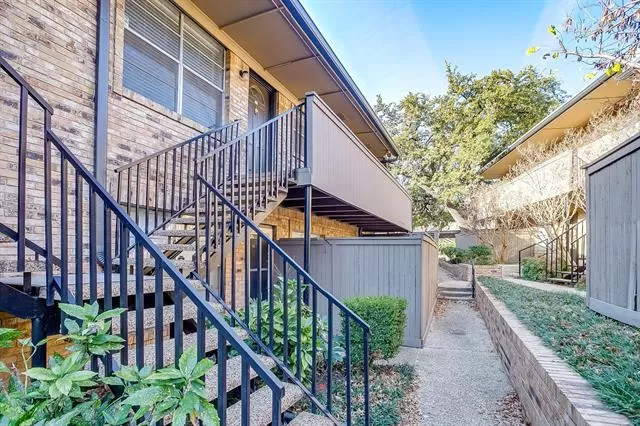 MLS: 21280192 Condo For Sale