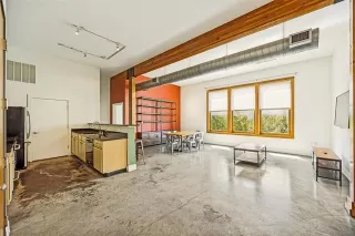 Photo #4: 21280199 Listing