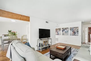 Photo #6: 21280251 Listing