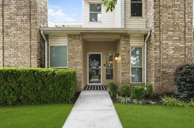 MLS: 21280617 Condo For Sale