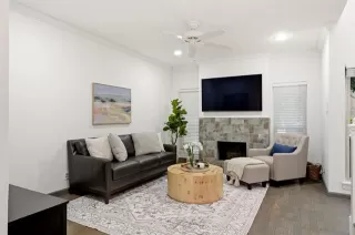 Photo #3: 21280617 Listing