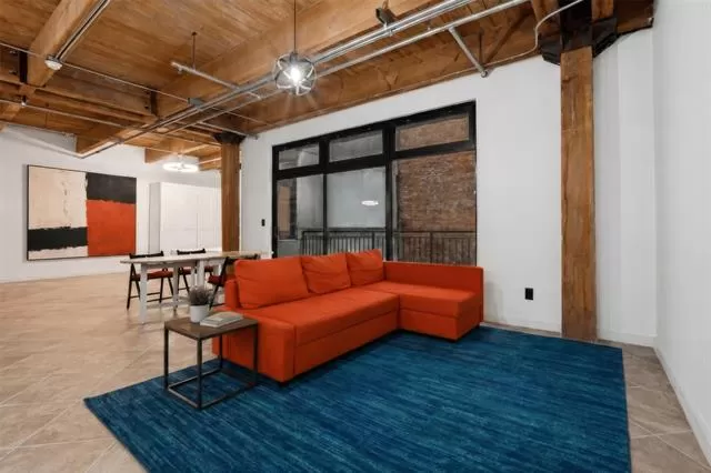 MLS: 21281272 Condo For Sale