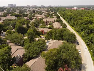 Photo #3: 21281779 Listing