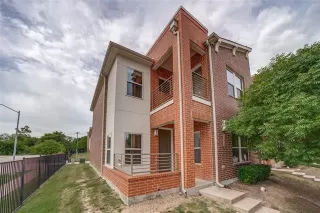 Photo #2: 21281891 Listing
