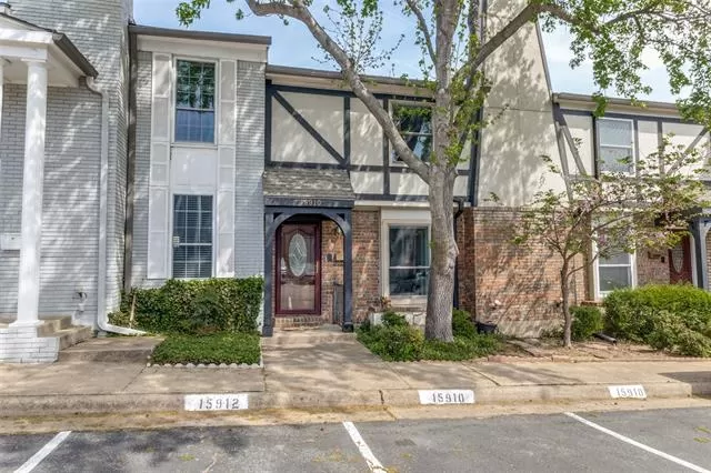 MLS: 21282053 Condo For Sale