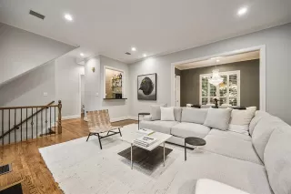 Photo #5: 21282137 Listing 