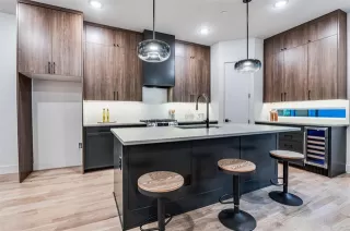 Photo #6: 21282177 Listing