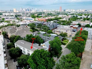 Photo #2: 21282473 Listing 