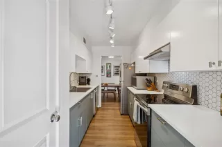 Photo #3: 21282614 Listing