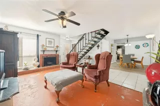 Photo #2: 21282978 Listing