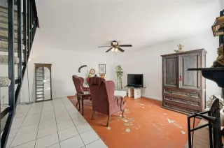 Photo #3: 21282978 Listing