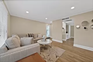 Photo #4: 21283039 Listing 