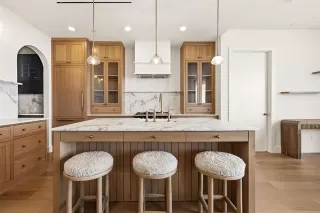 Photo #2: 21283070 Listing