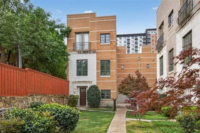 MLS: 21283449 Condo For Sale