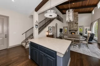 Photo #5: 21283767 Listing