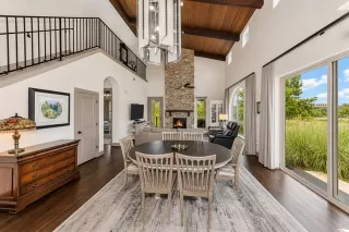 Photo #6: 21283767 Listing
