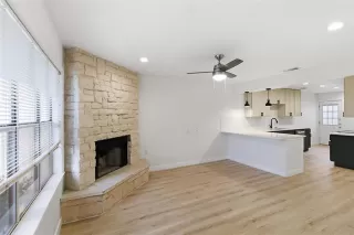 Photo #4: 21283787 Listing