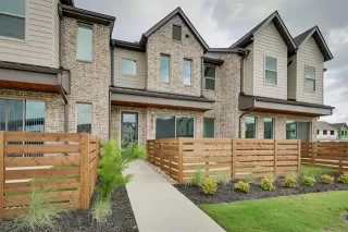 Photo #2: 21283967 Listing