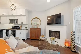 Photo #3: 21284023 Listing