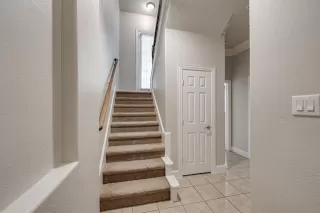 Photo #4: 21284590 Listing