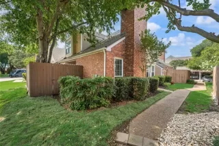 Photo #2: 21284634 Listing