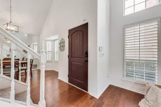 Photo #4: 21284634 Listing