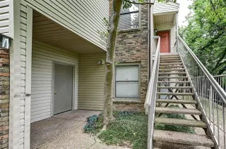 Photo #2: 21284676 Listing