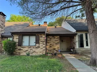 Photo #2: 21284724 Listing
