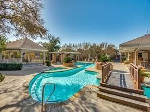Photo #6: 21285305 Listing