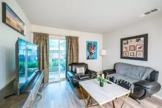 Photo #2: 21285371 Listing