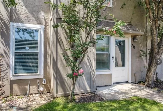 MLS: 21285977 Condo For Sale