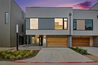 Photo #2: 21286002 Listing