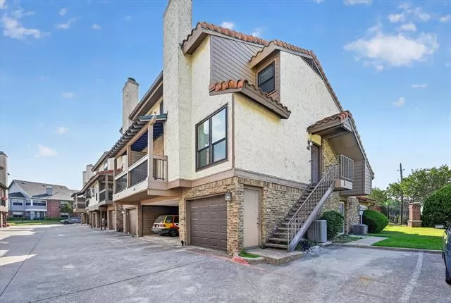 MLS: 21287234 Condo For Sale