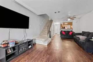 Photo #3: 21287476 Listing