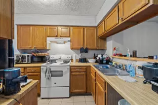 Photo #4: 21287476 Listing