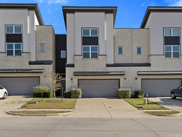 MLS: 21287539 Condo For Sale