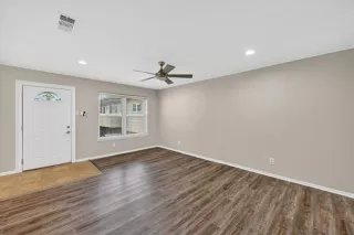 Photo #2: 21288078 Listing