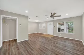 Photo #3: 21288078 Listing