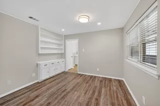 Photo #6: 21288078 Listing