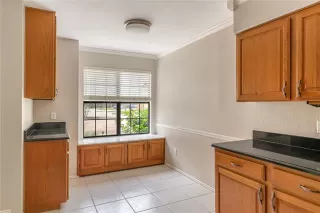 Photo #4: 21288611 Listing 