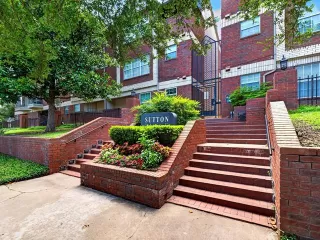 Photo #3: 21289102 Listing 